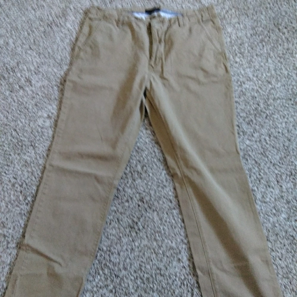 Aeropostale Slim Straight Khakis